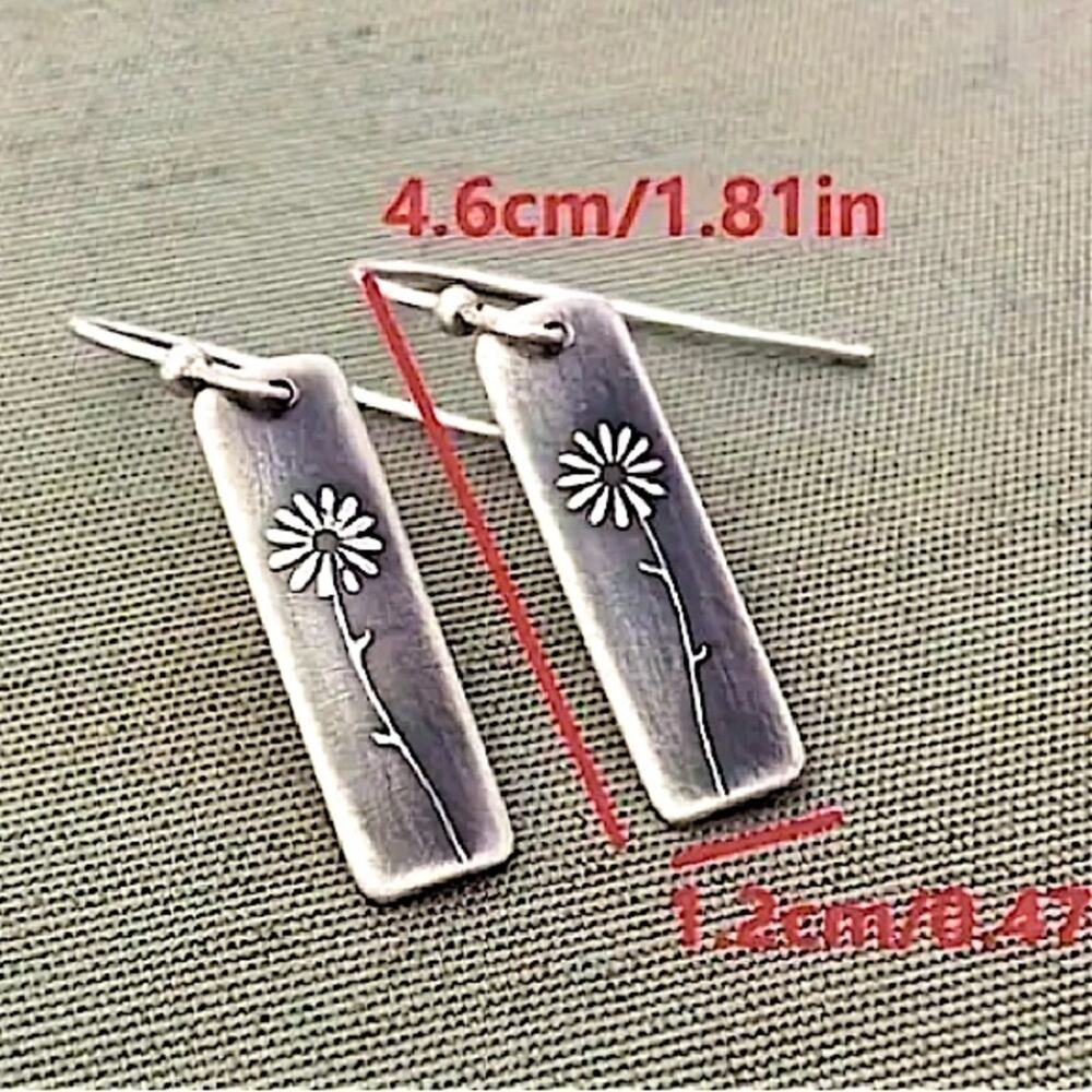 Vintage Silver Daisy Dangle Earrings, Stainless Steel Boho Tribal Minima… - Picture 9 of 9